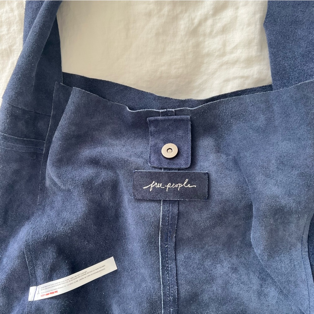 Free People Jessa Carryall Suede Leather Bag in Navy blue rare color! - Picture 11 of 16